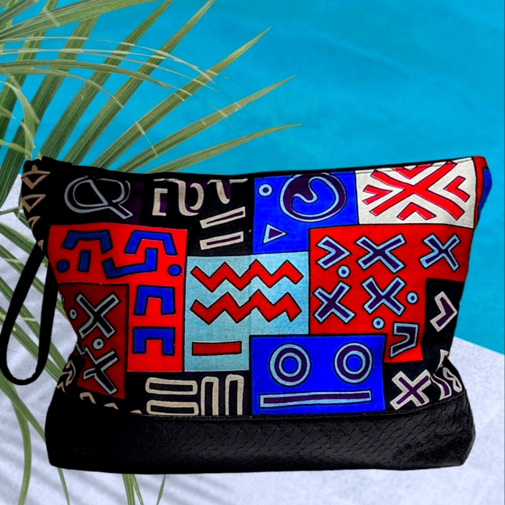 Cosmetic bag